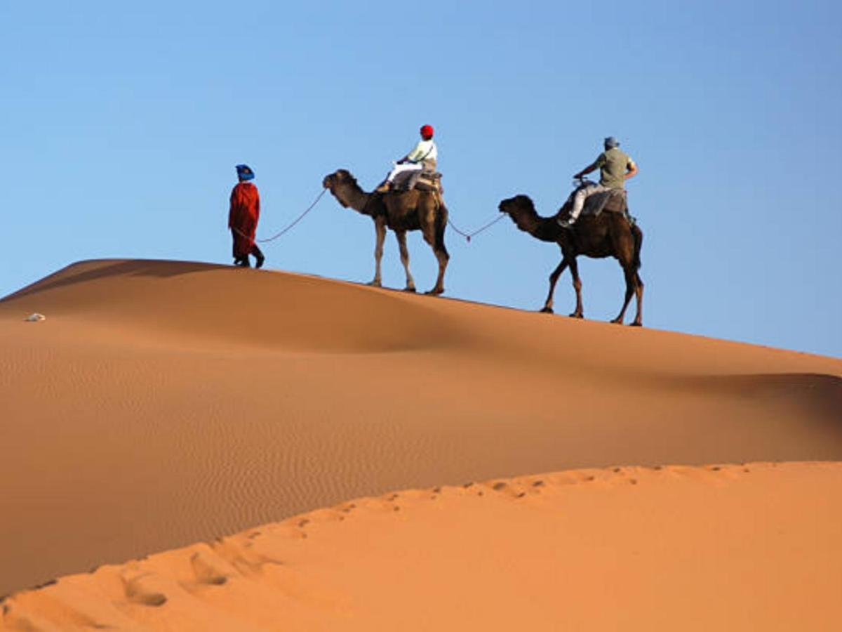 Desert Paradise Luxury Camp Merzouga Bagian luar foto