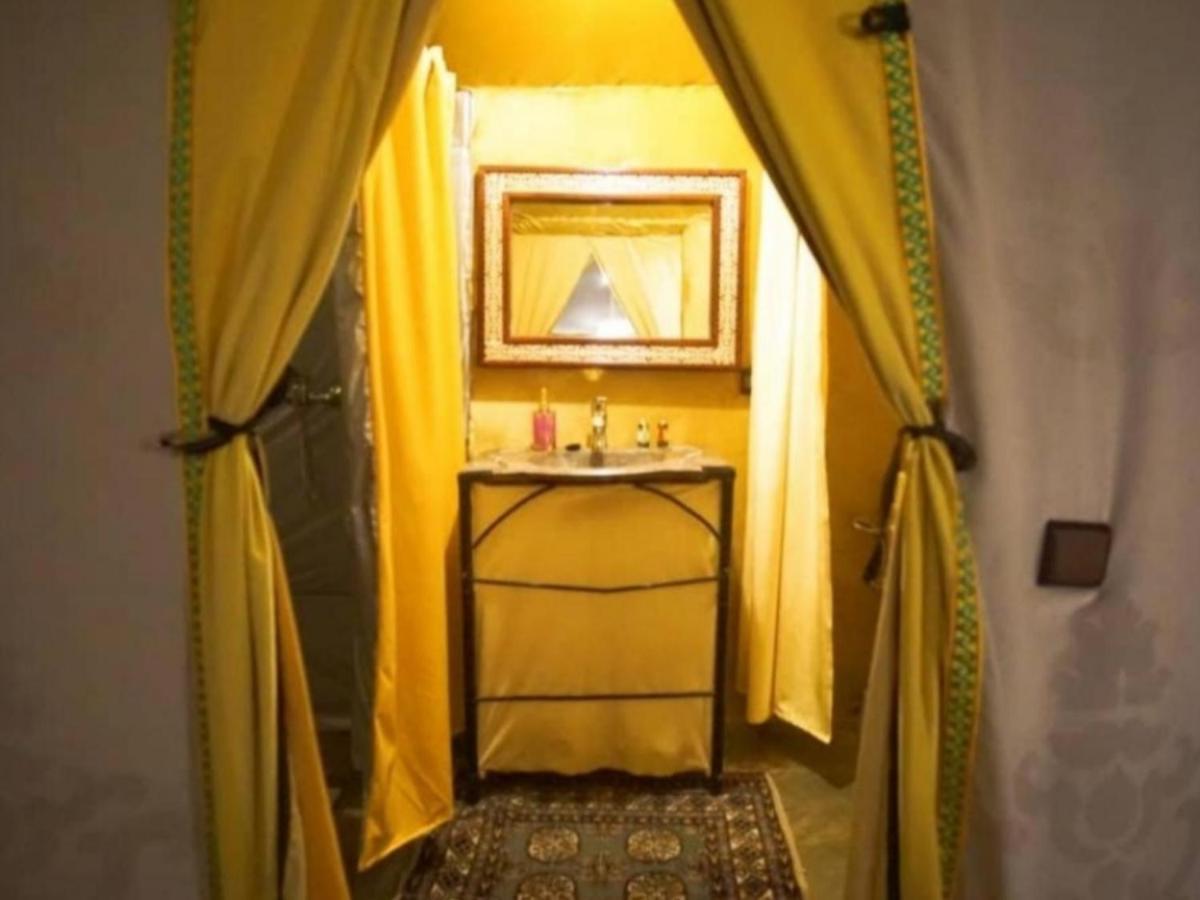 Desert Paradise Luxury Camp Merzouga Bagian luar foto