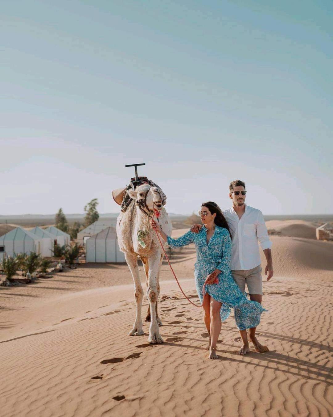 Desert Paradise Luxury Camp Merzouga Bagian luar foto